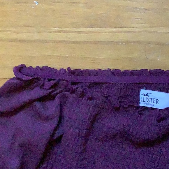 Hollister Long Sleeve Size Small Top - Picture 4 of 4